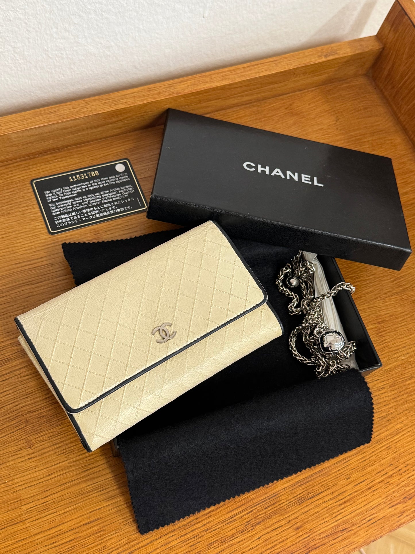 CHANEL WALLET GRAINED LEATHER BUTTER YELLOW