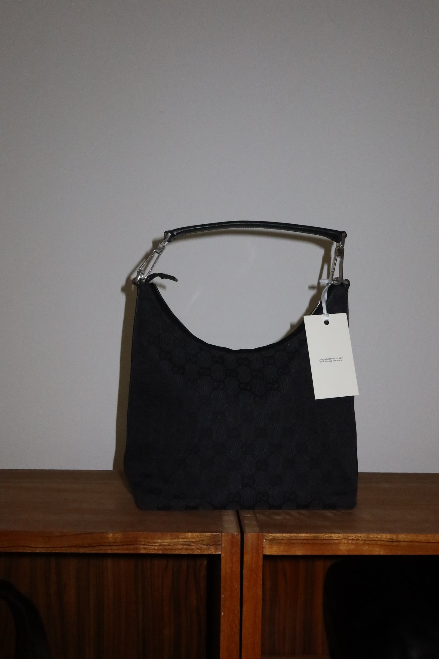 GUCCI GG BLACK SHOULDER BAG