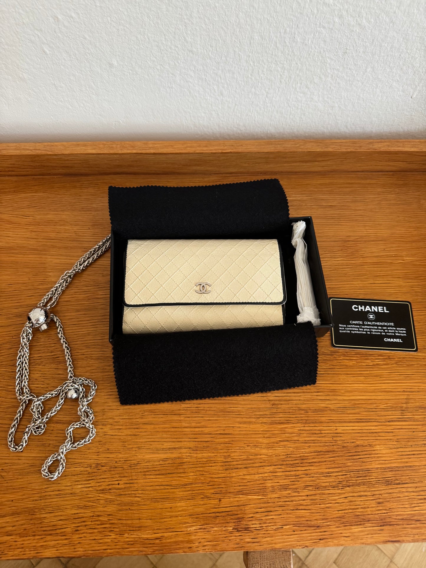CHANEL WALLET GRAINED LEATHER BUTTER YELLOW