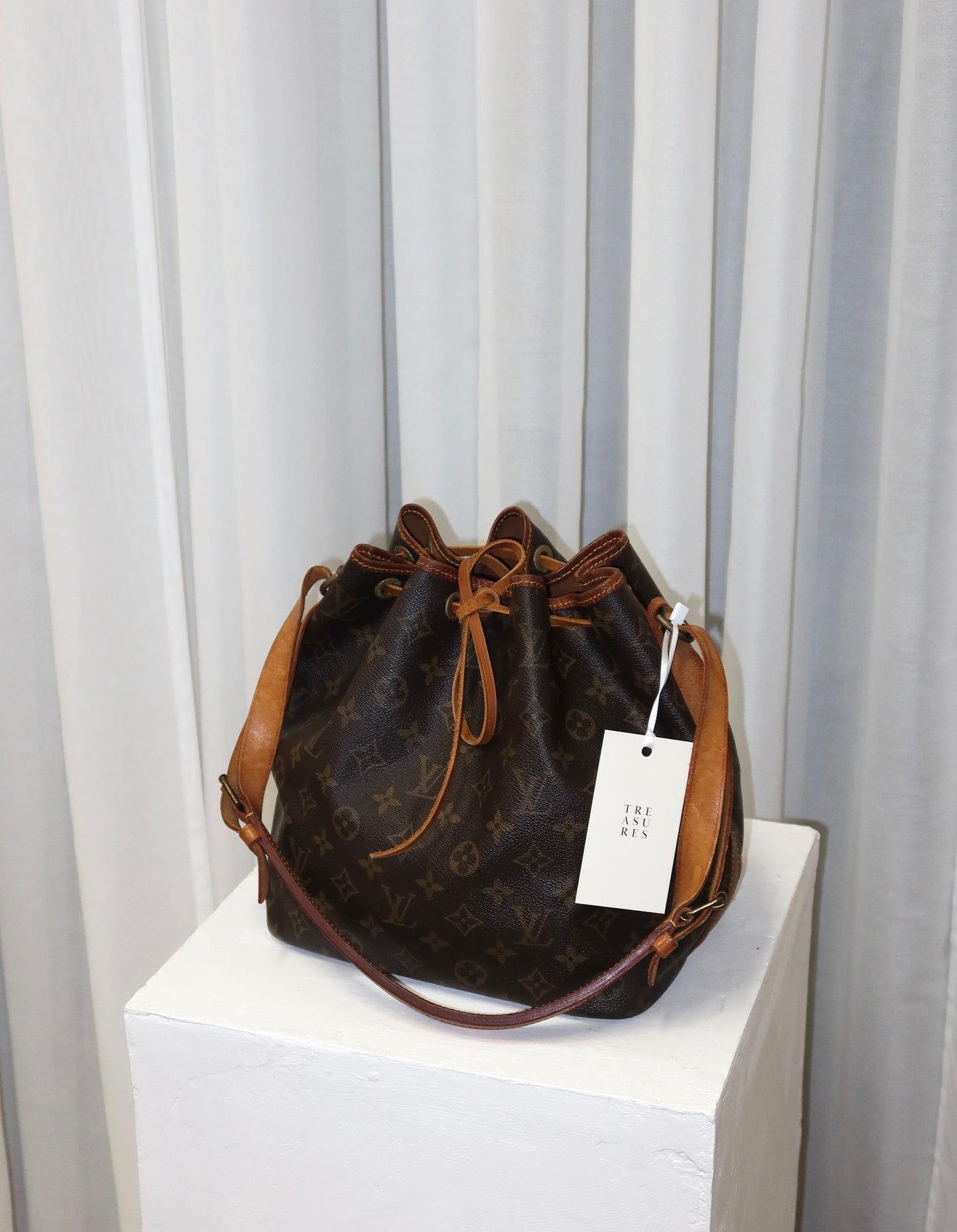 LV PETIT NOÉ MONOGRAM