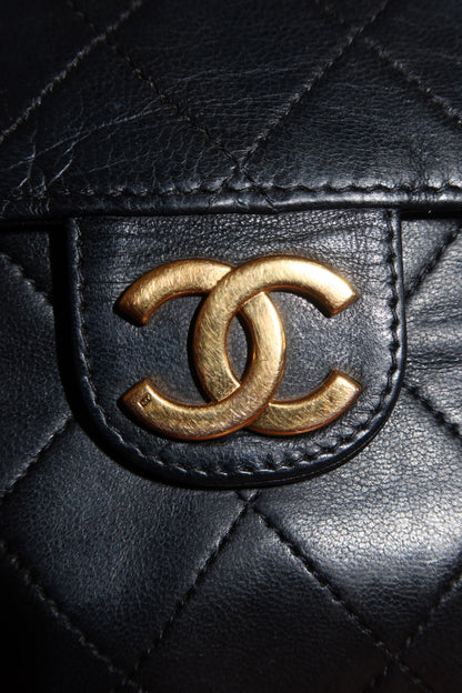 CHANEL TIMELESS CLASSIC SINGLE FLAP BAG LAMBSKIN