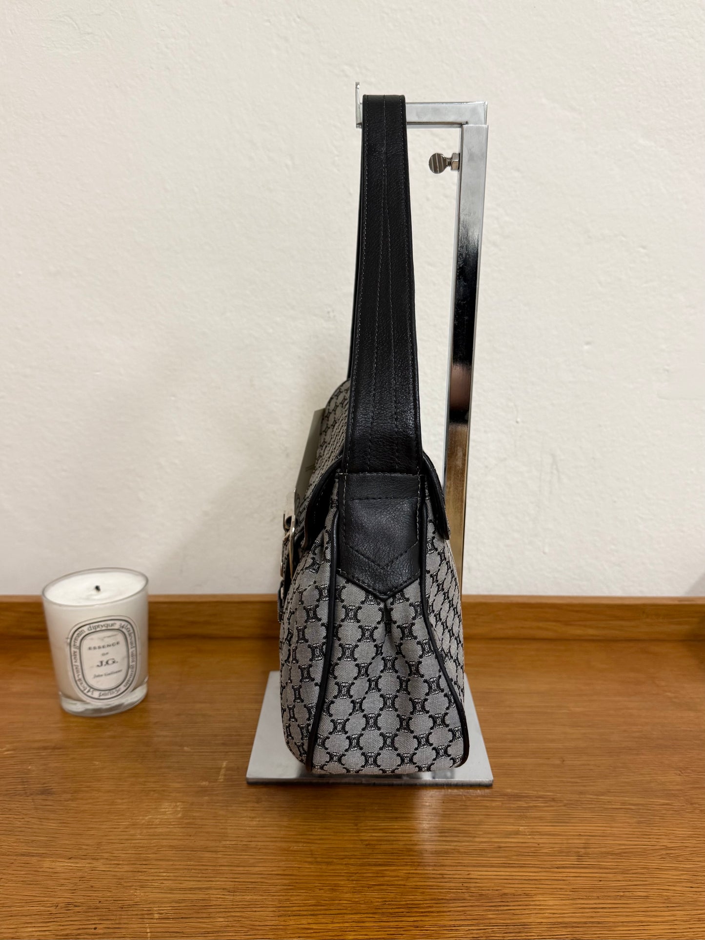 CELINE TRIOMPHE SHOULDER BAG