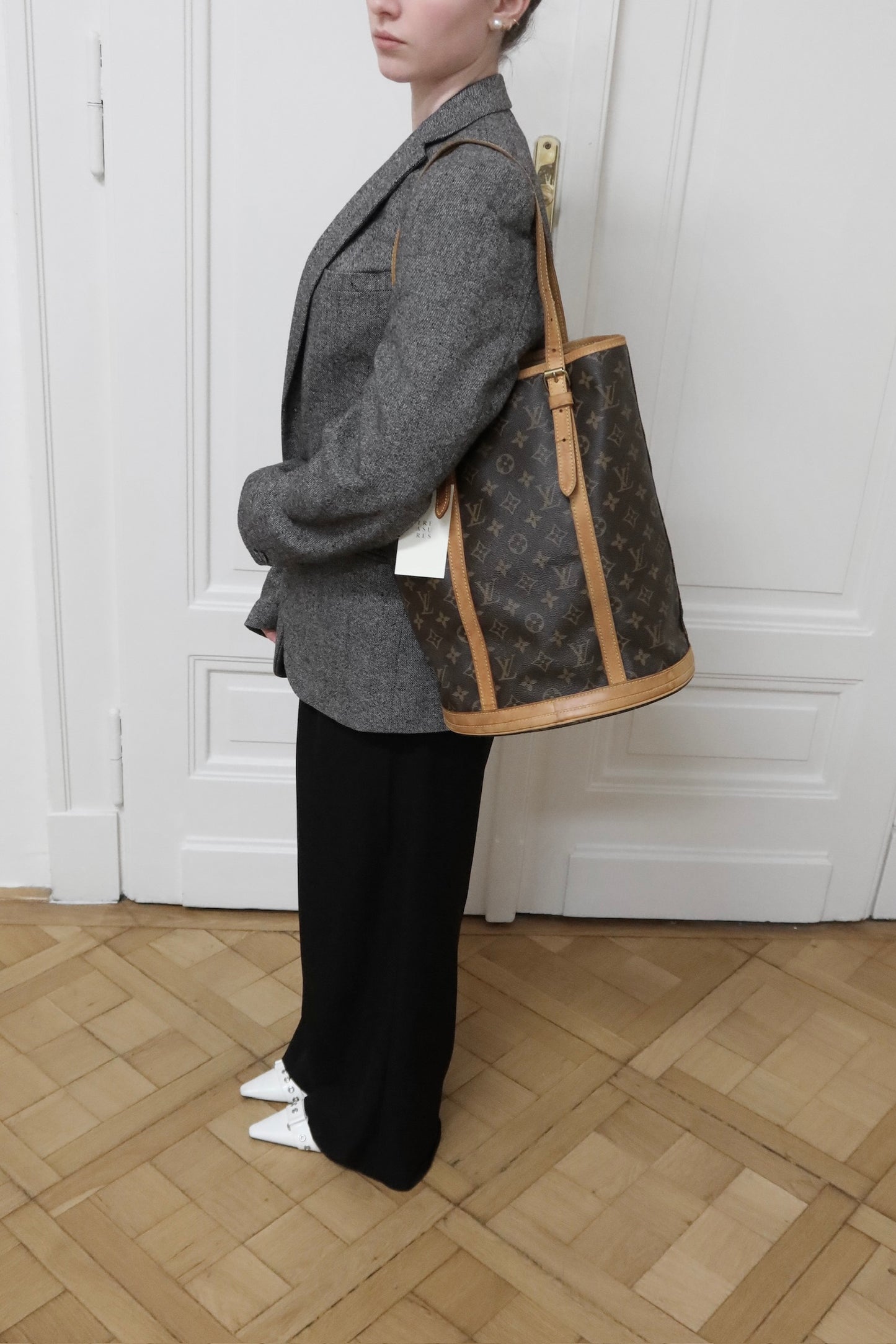 LV BUCKET GM MONOGRAM BAG