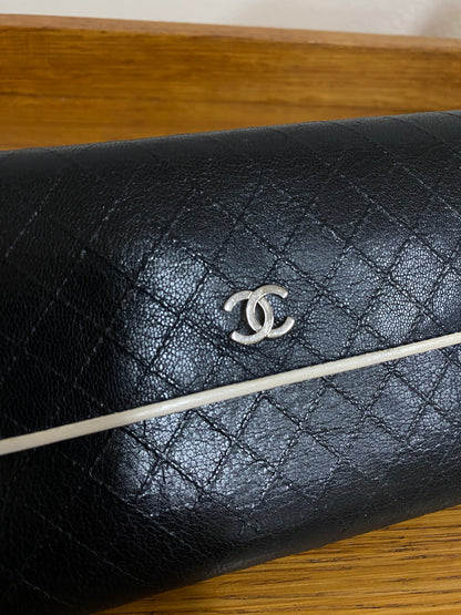 CHANEL QUILTED WALLET BLACK/WHITE SERIES 11