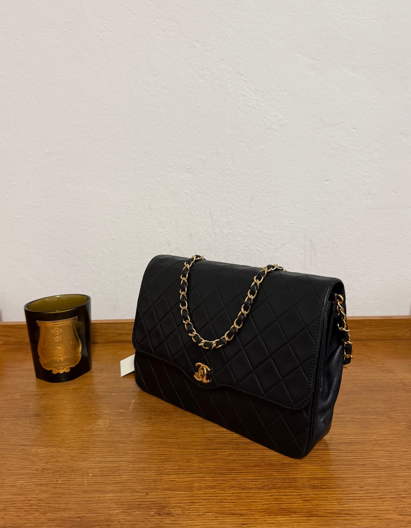CHANEL TWIST LOCK FLAP BAG