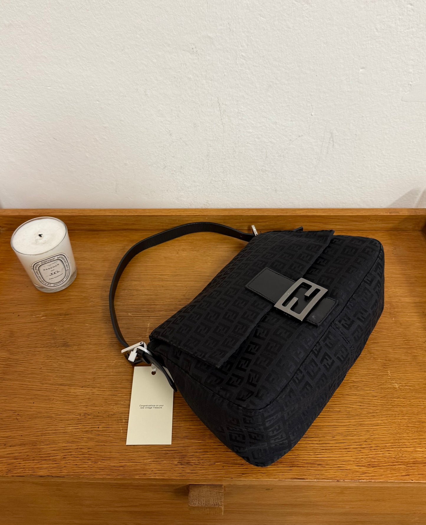 FENDI MAMMA BAGUETTE BLACK ZUCCA