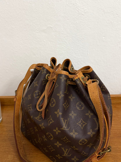 LV PETIT NOÉ MONOGRAM