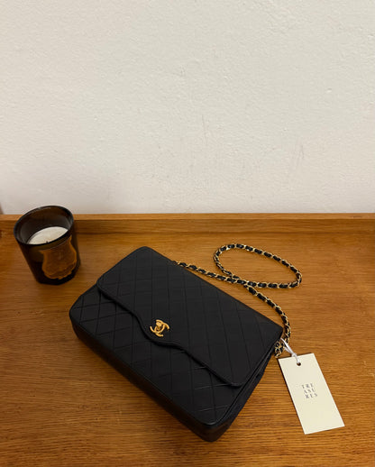 CHANEL TWIST LOCK FLAP BAG