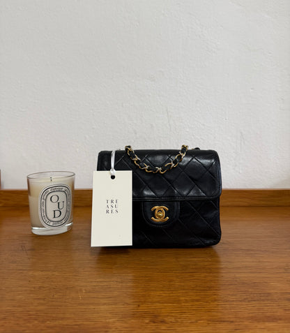 CHANEL CLASSIC SINGLE FLAP BAG TWIST LOCK 24K GOLD