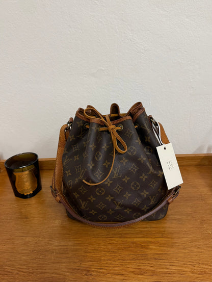 LV PETIT NOÉ MONOGRAM