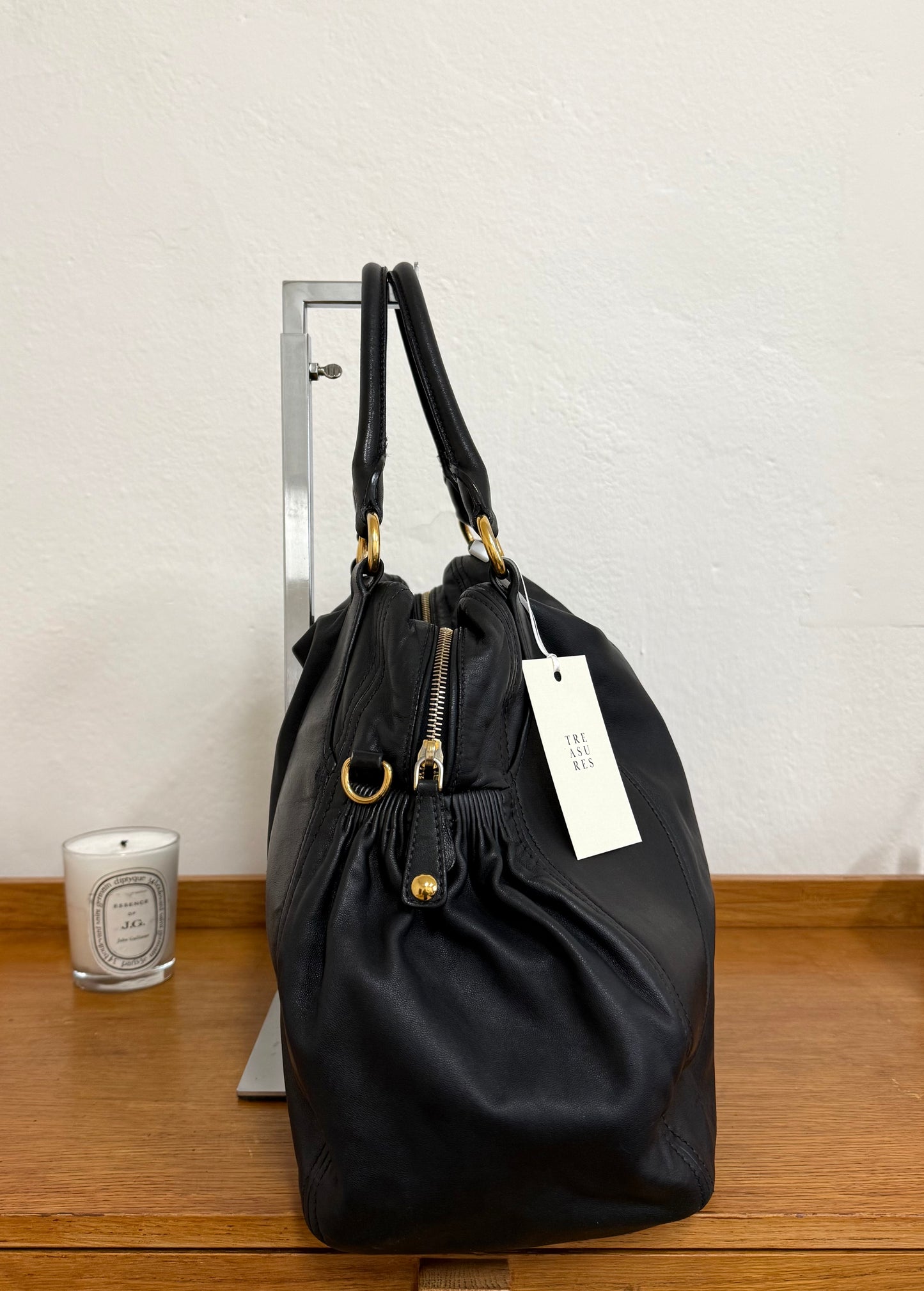 MIU MIU VITELLO LARGE SHOULDER BAG BLACK