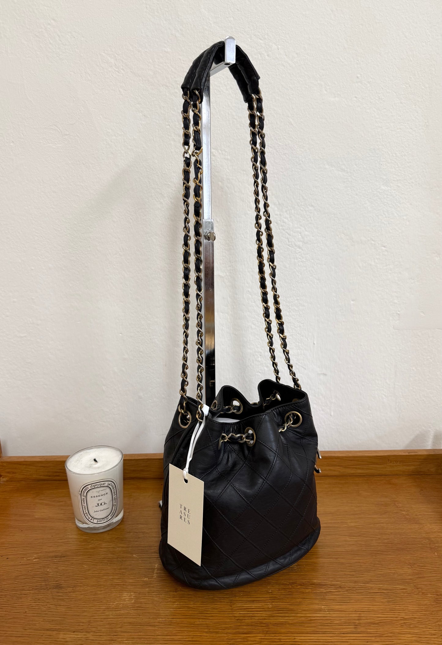 CHANEL BUCKET BAG & POUCH