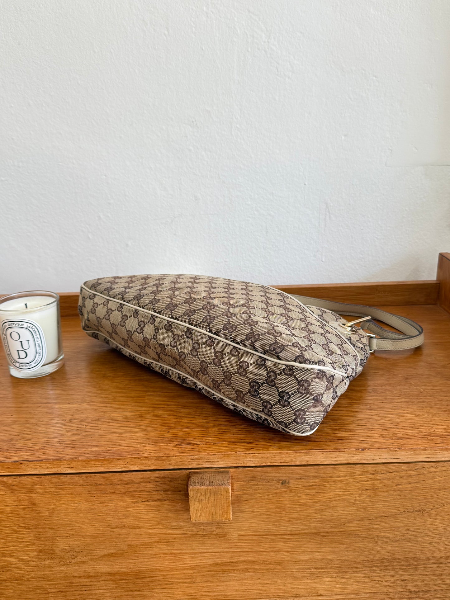GUCCI GG MONOGRAM SHOULDER BAG
