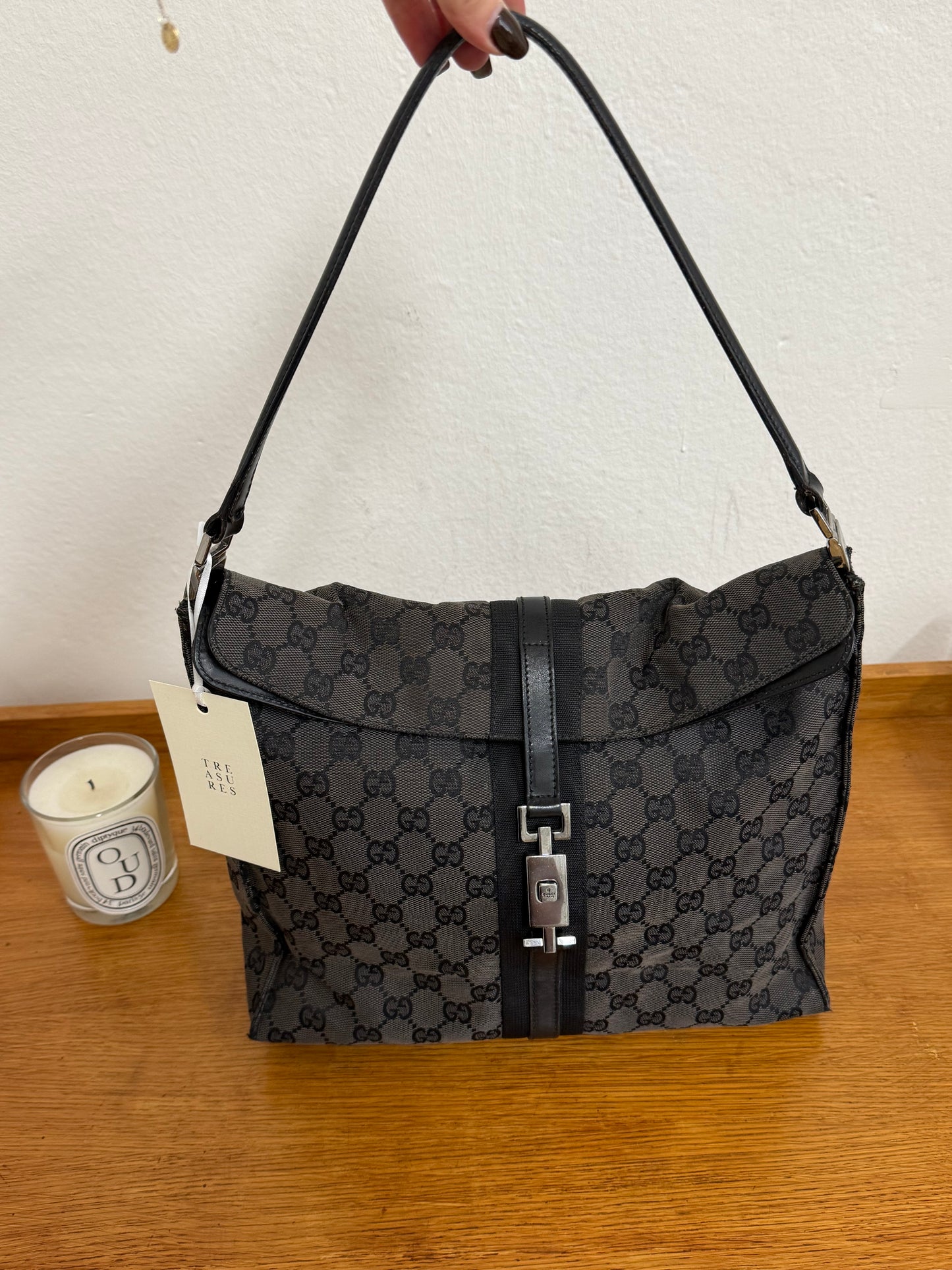 GUCCI JACKIE SHOULDER BAG BLACK GG MONOGRAM