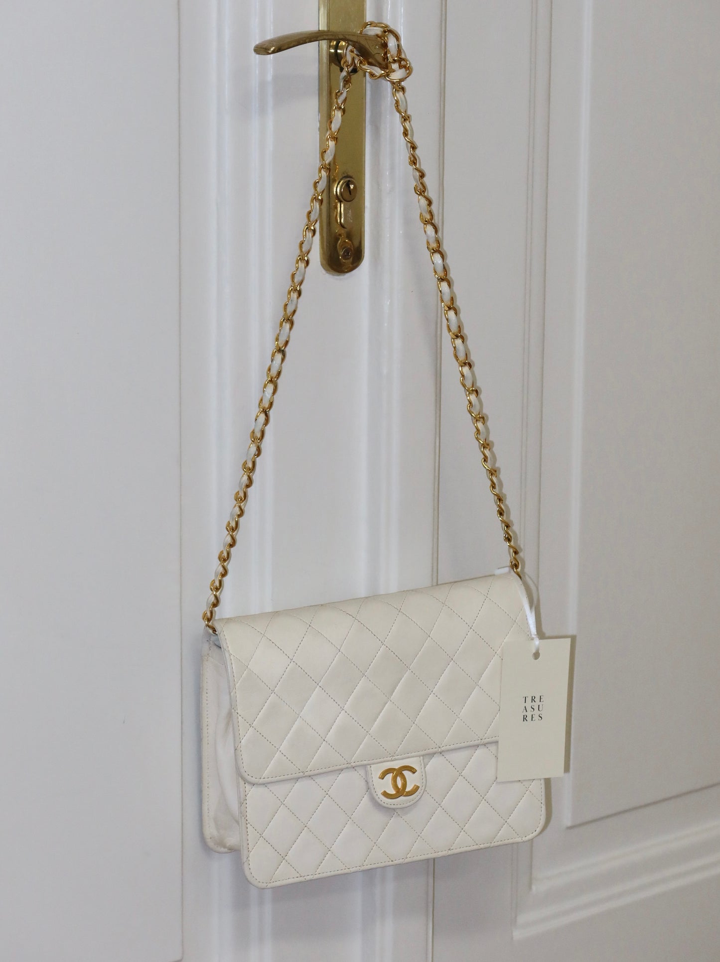 CHANEL CLASSIC SINGLE FLAP BAG LAMBSKIN WHITE 24K GOLD HW