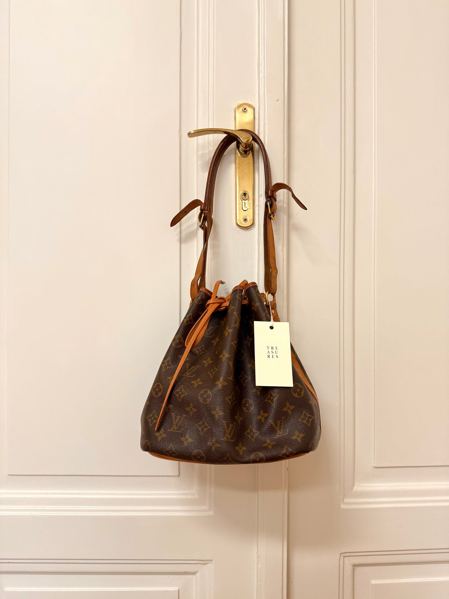 LV PETIT NOÉ MONOGRAM