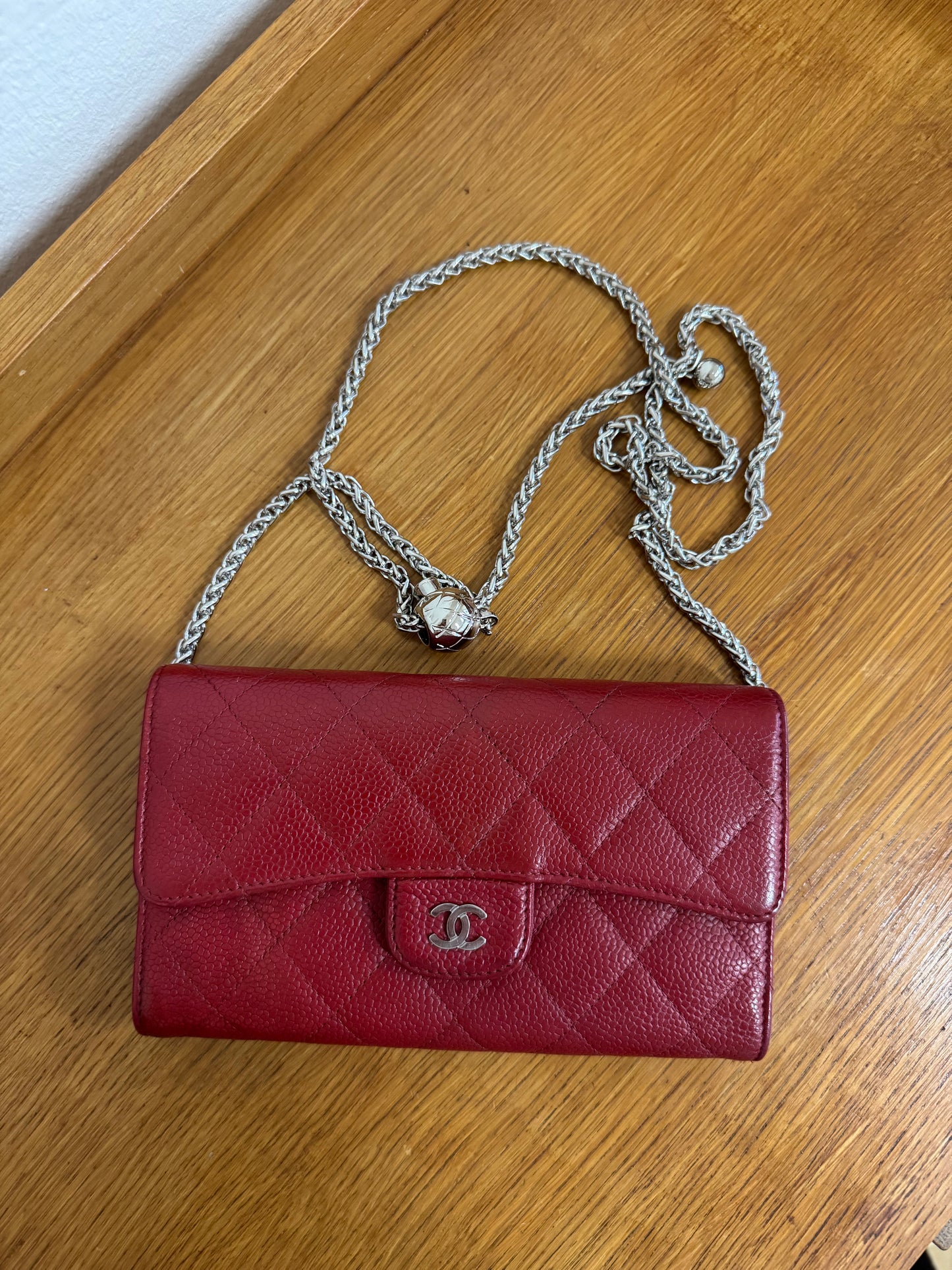 CHANEL CLASSIC WALLET CAVIAR RED