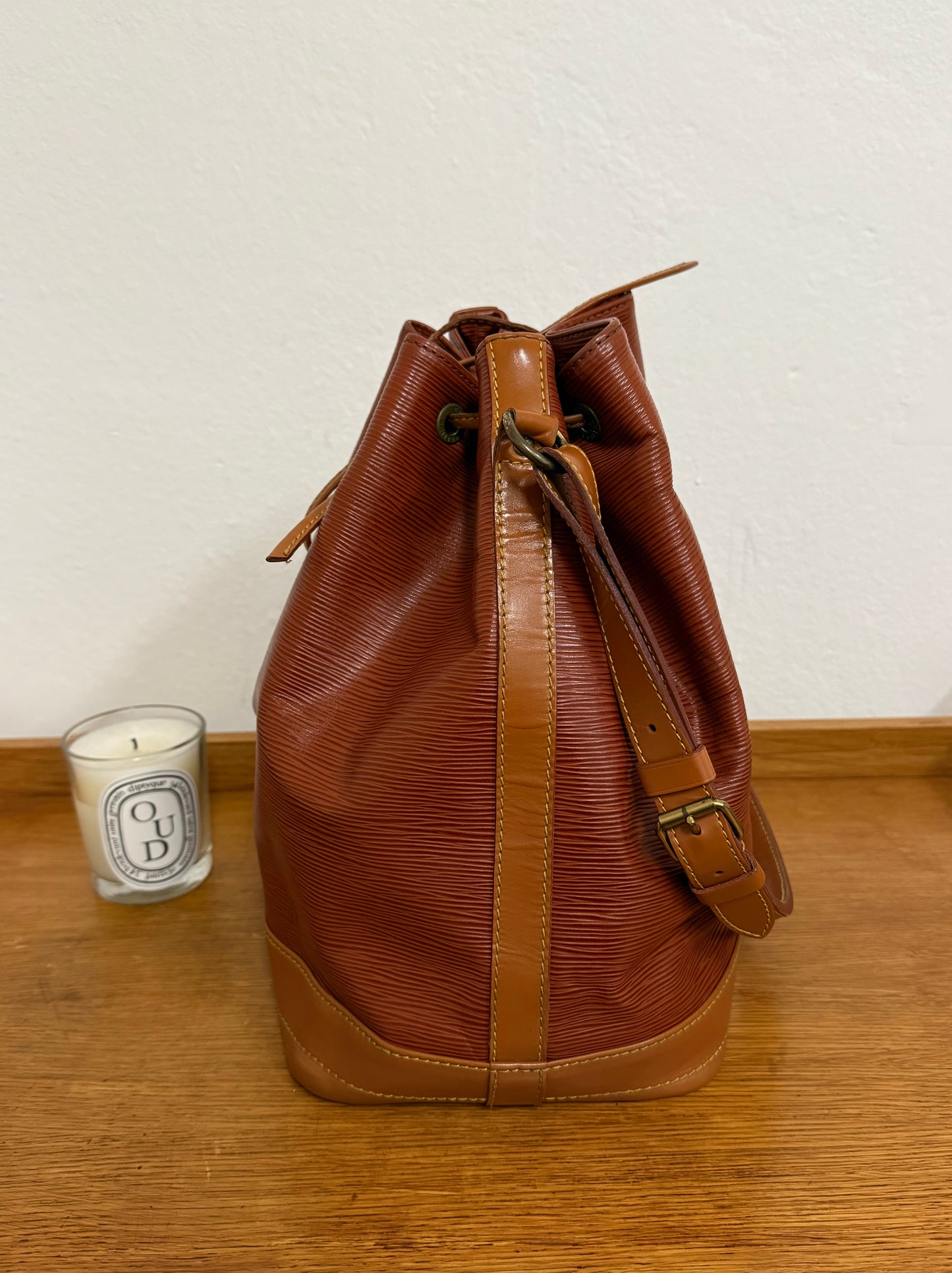LOUIS VUITTON EPI NOÉ BROWN BUCKET BAG