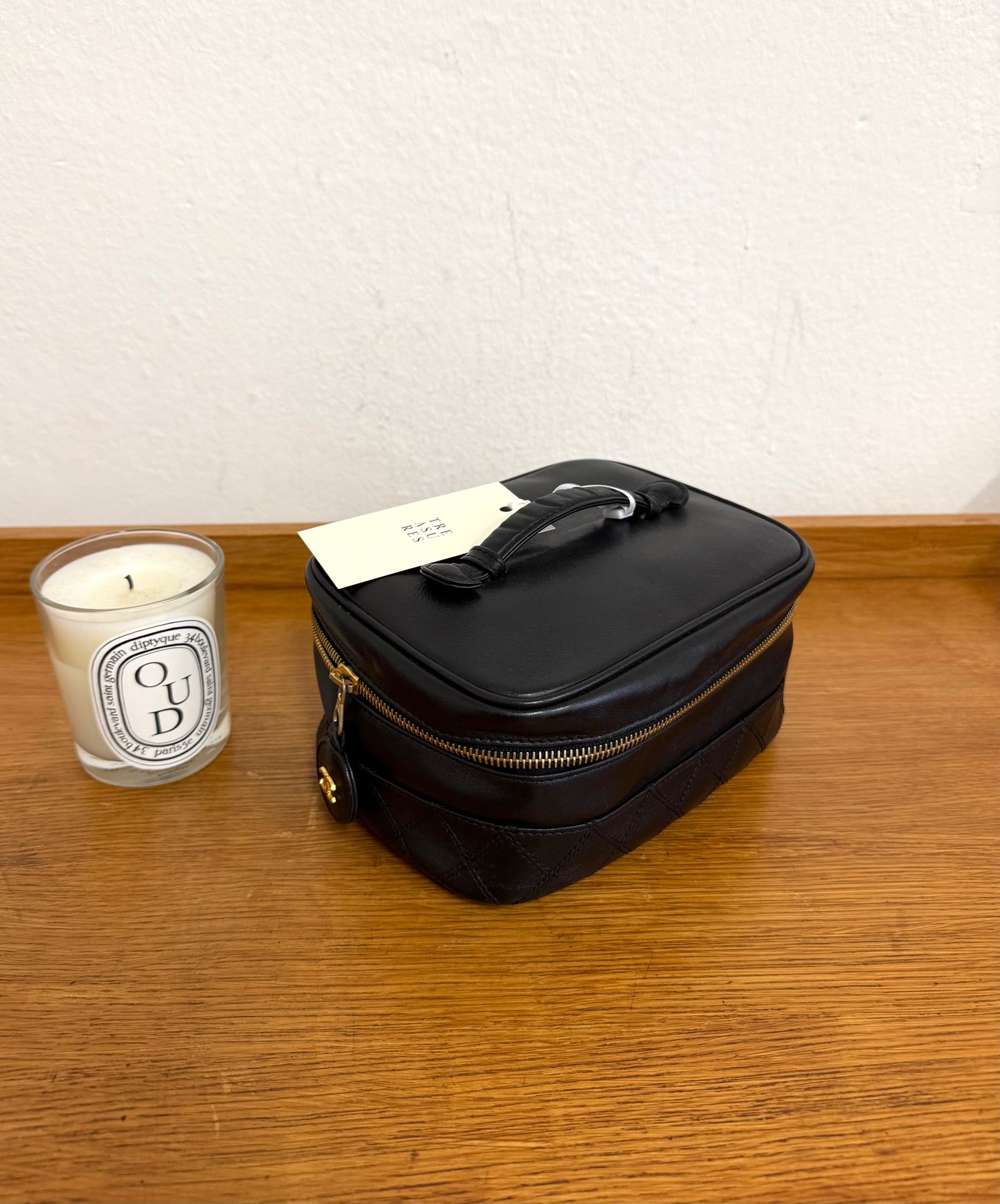 CHANEL VANITY LAMBSKIN