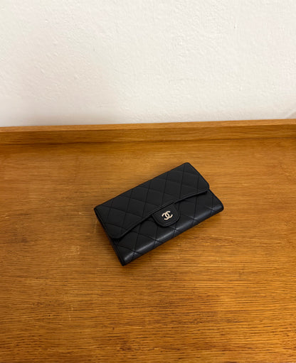CHANEL LONG WALLET LAMBSKIN BLACK SERIES 18