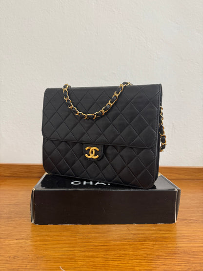 CHANEL LAMBSKIN SINGLE FLAP BAG & BOX & ENTRUPY