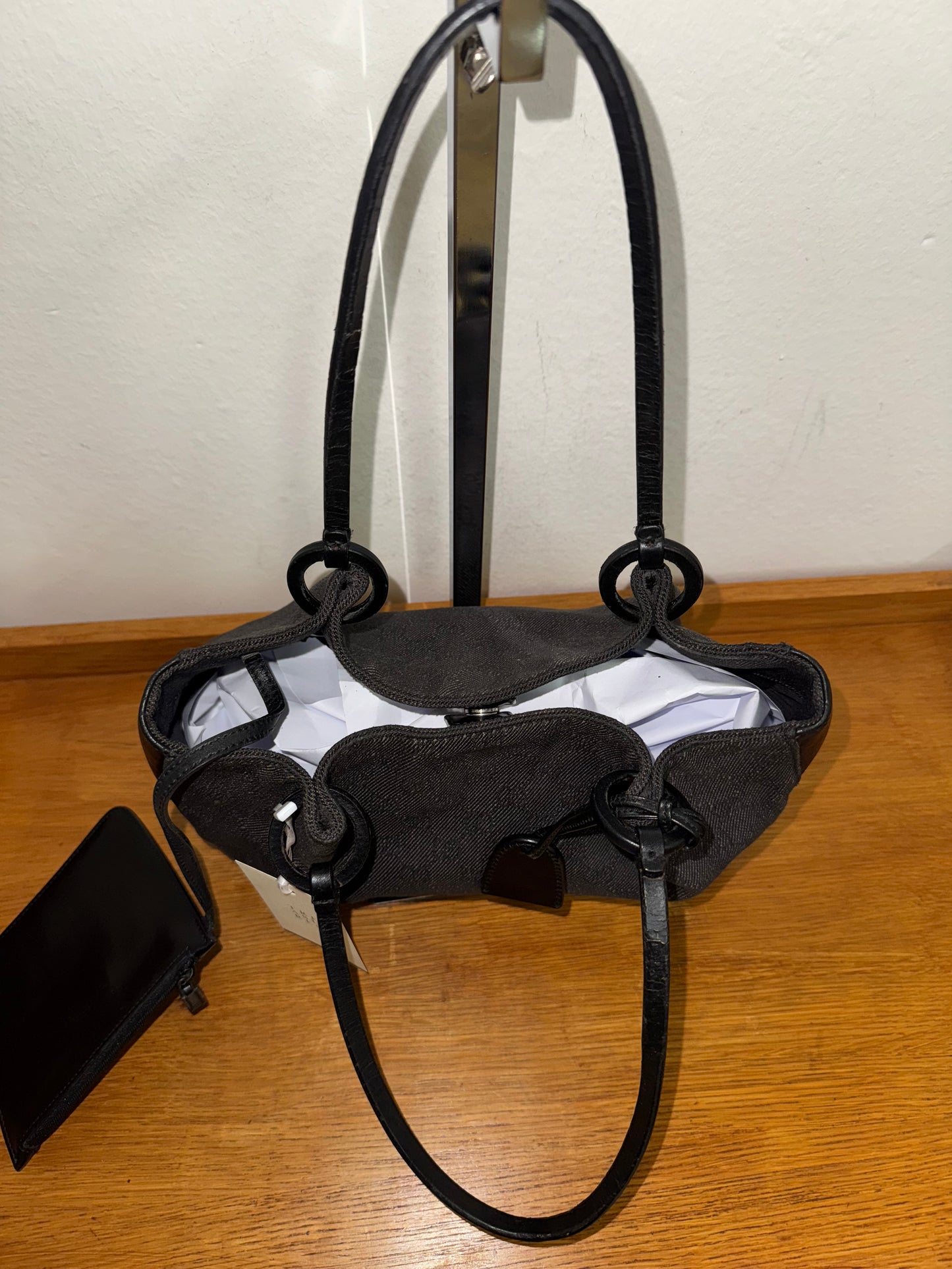 GUCCI GG SHOULDER BAG BLACK & POUCH TOM FORD ERA