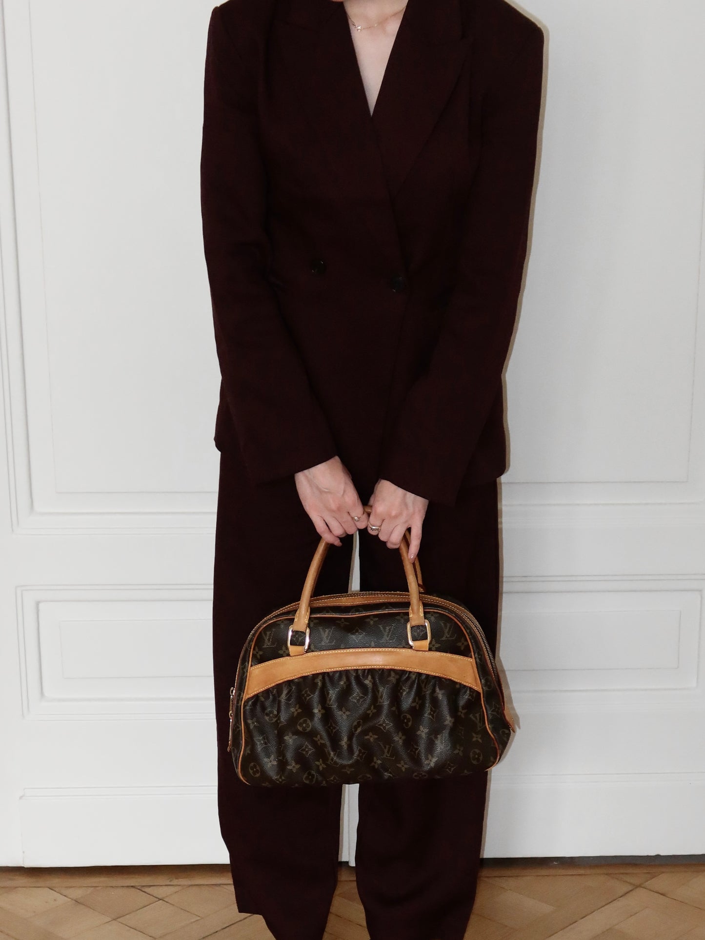 LV MITZI MONOGRAM BAG 301