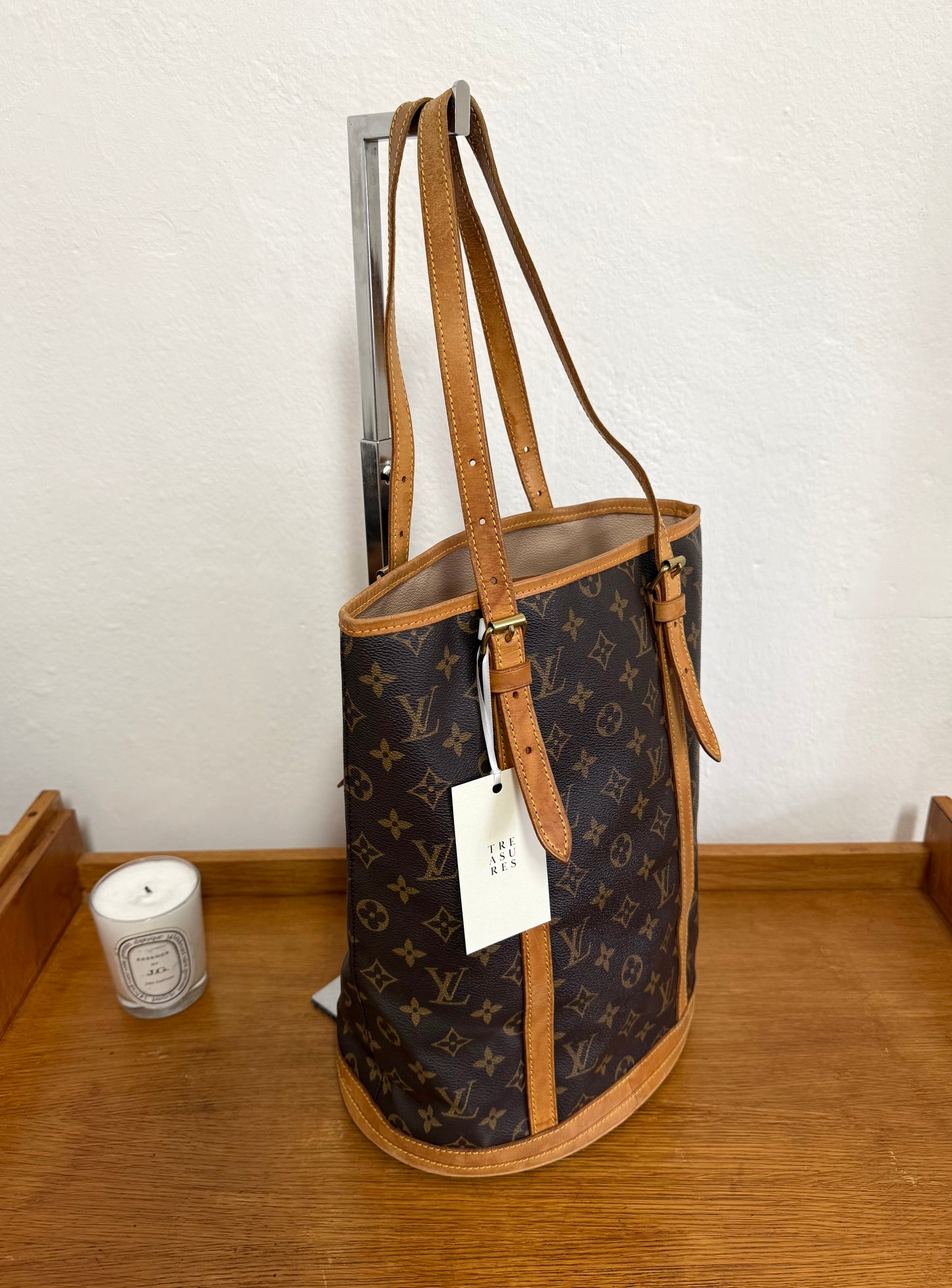 LV BUCKET GM MONOGRAM BAG