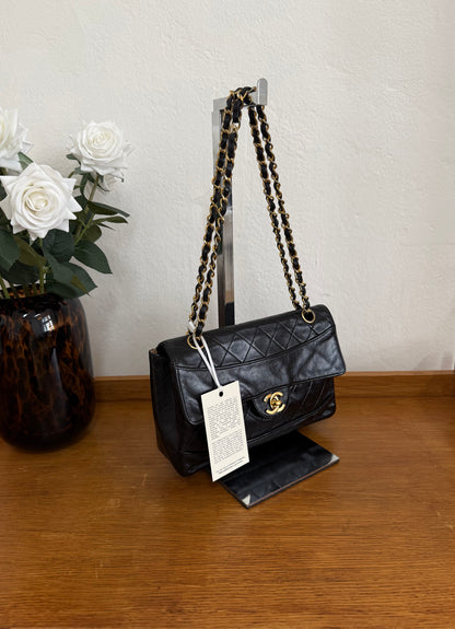 CHANEL TWIST LOCK CLASSIC FLAP BAG