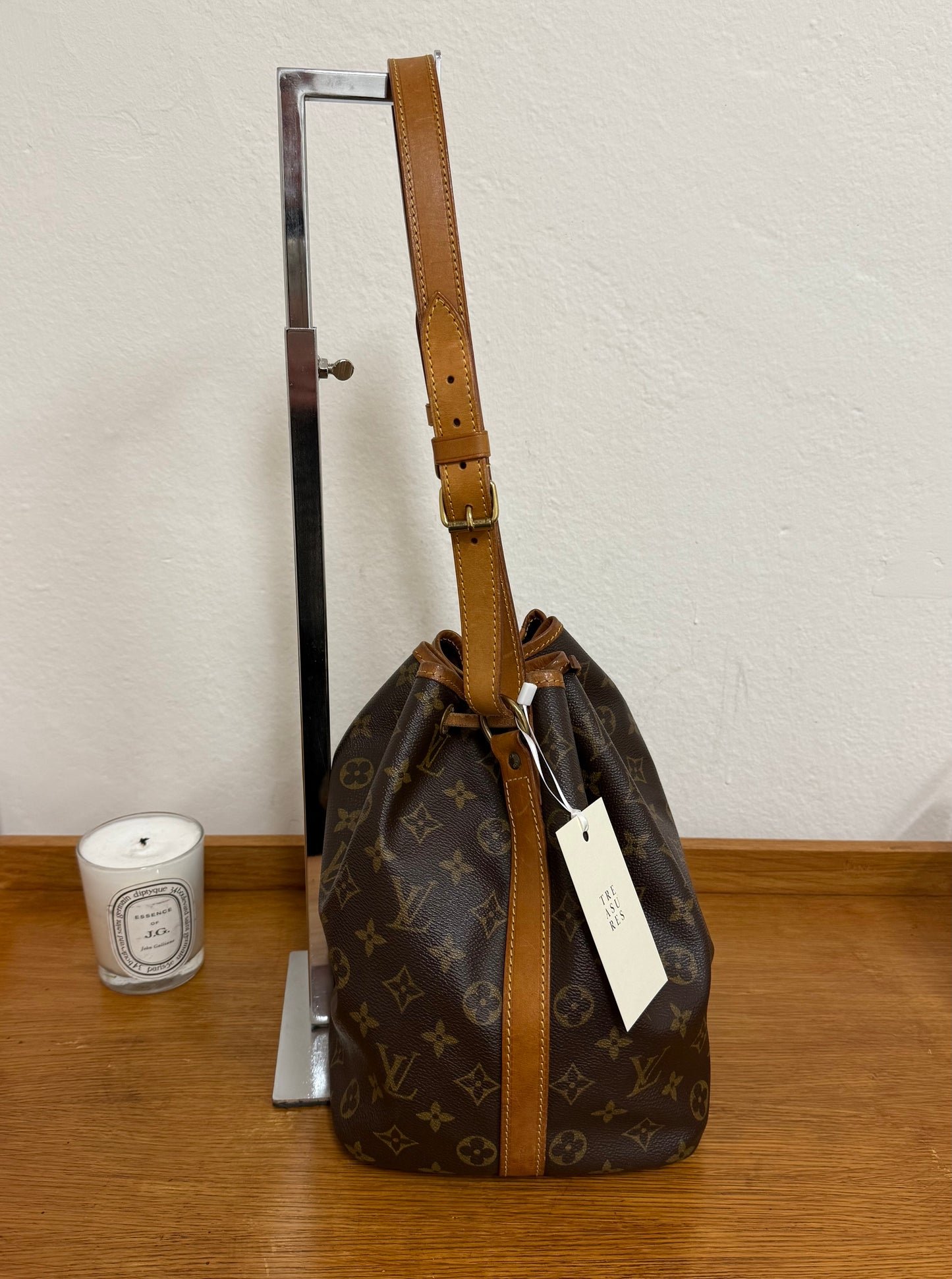 LV PETIT NOÉ MONOGRAM