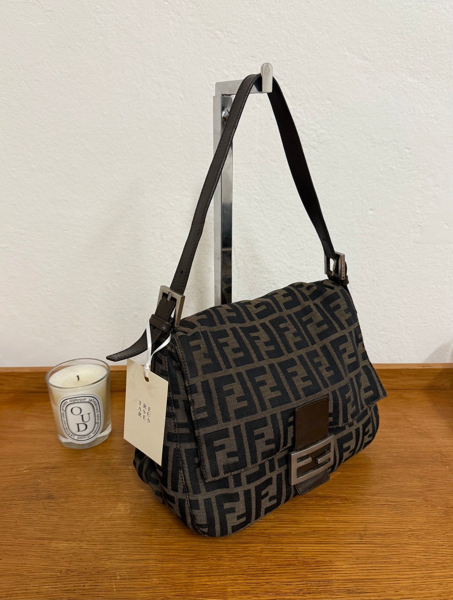 FENDI MAMMA BAGUETTE BAG