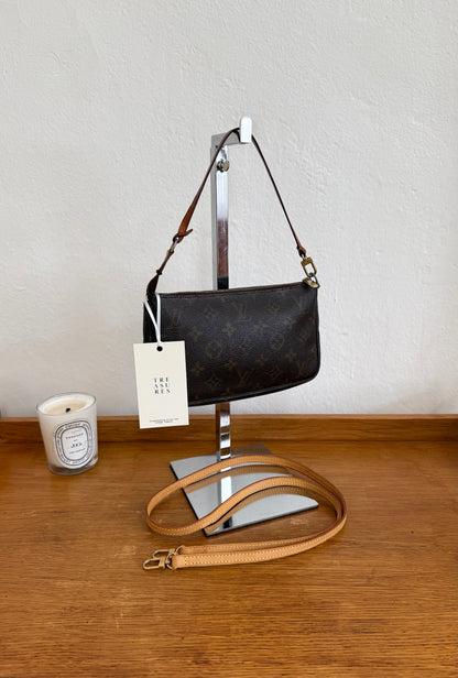 LV POCHETTE 304
