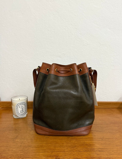 CELINE TRIOMPHE BUCKET BAG