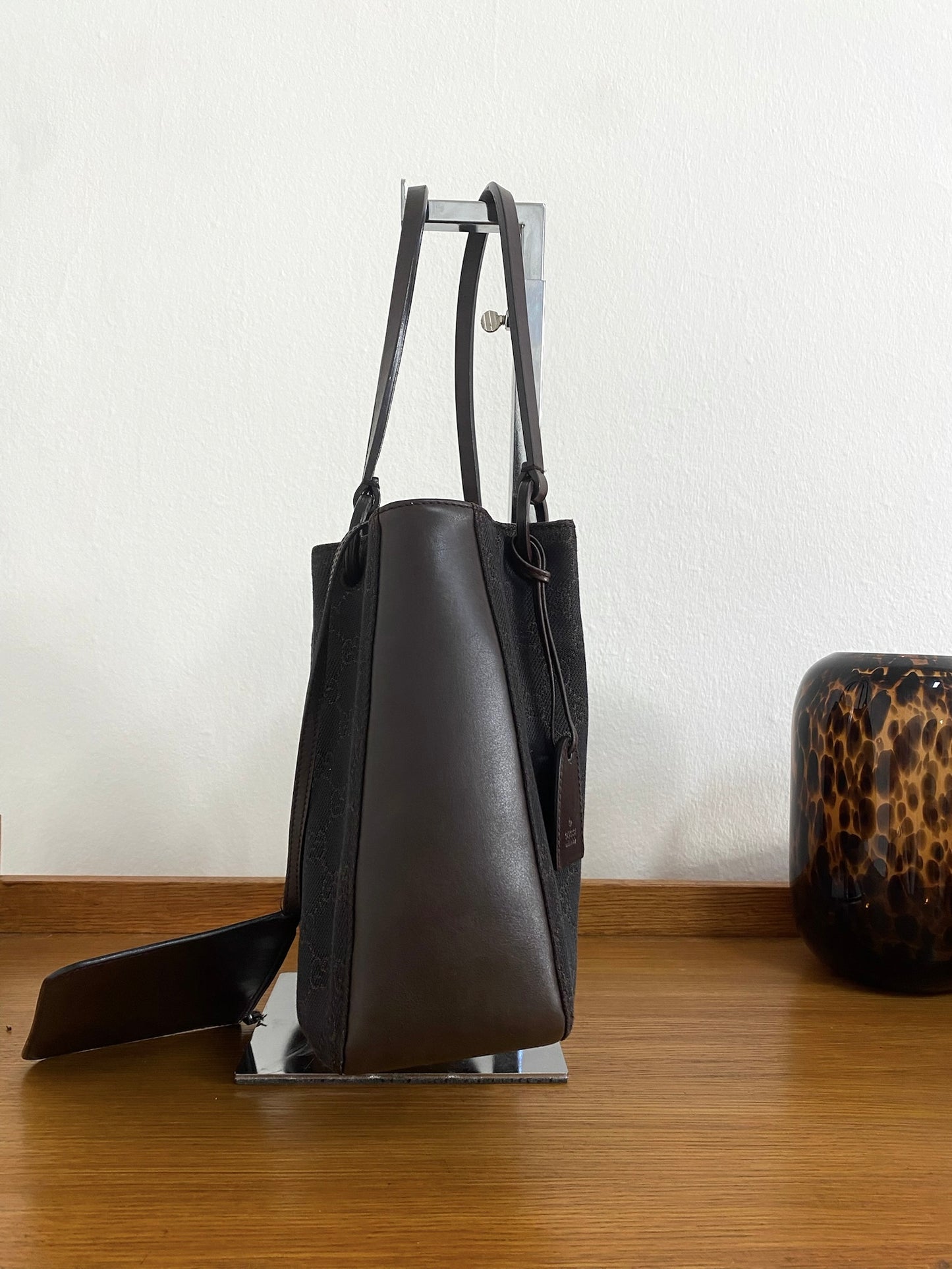 GUCCI GG MONOGRAM SHOULDER BAG & POUCH