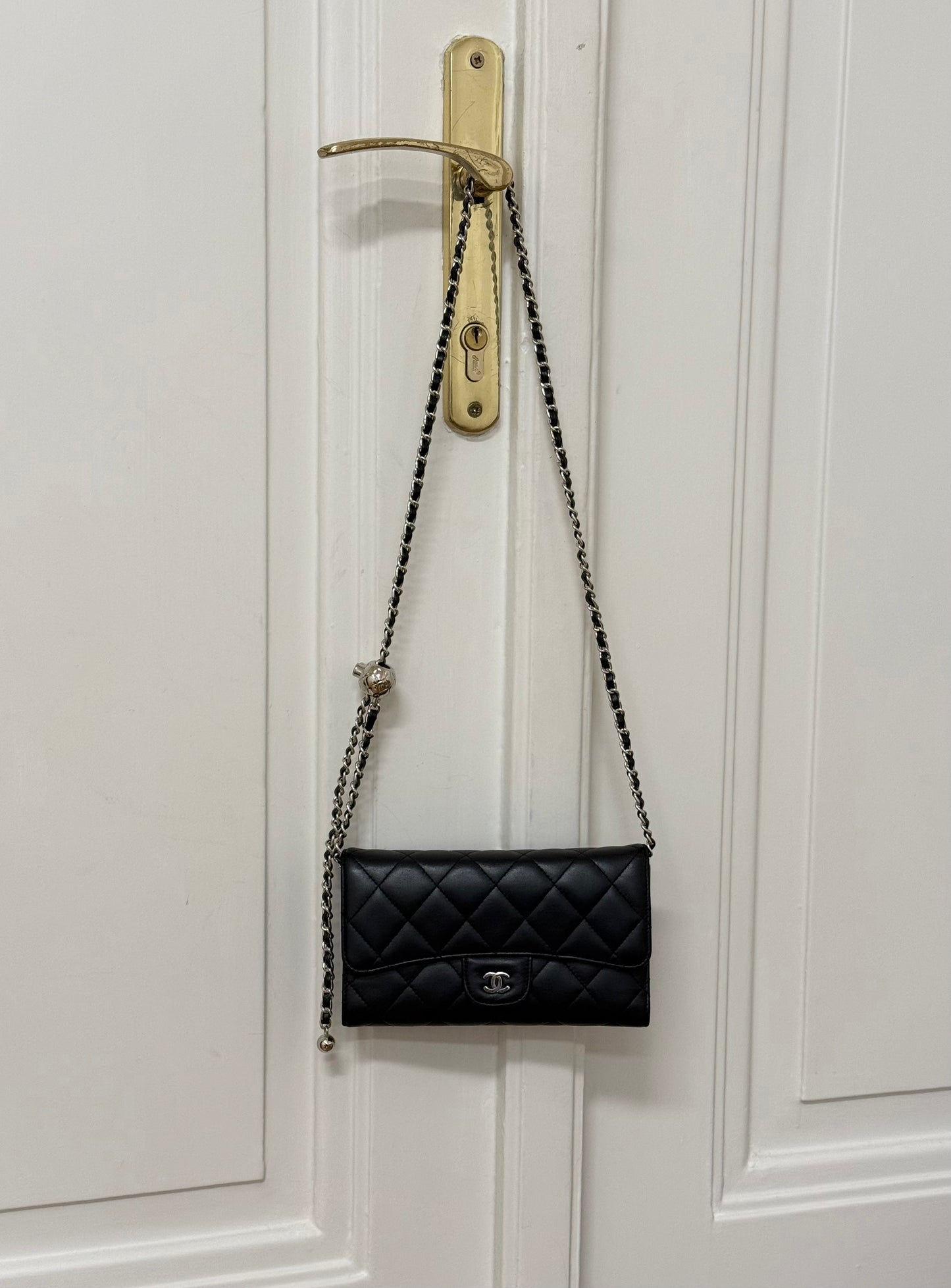 CHANEL LONG WALLET LAMBSKIN BLACK SERIES 18