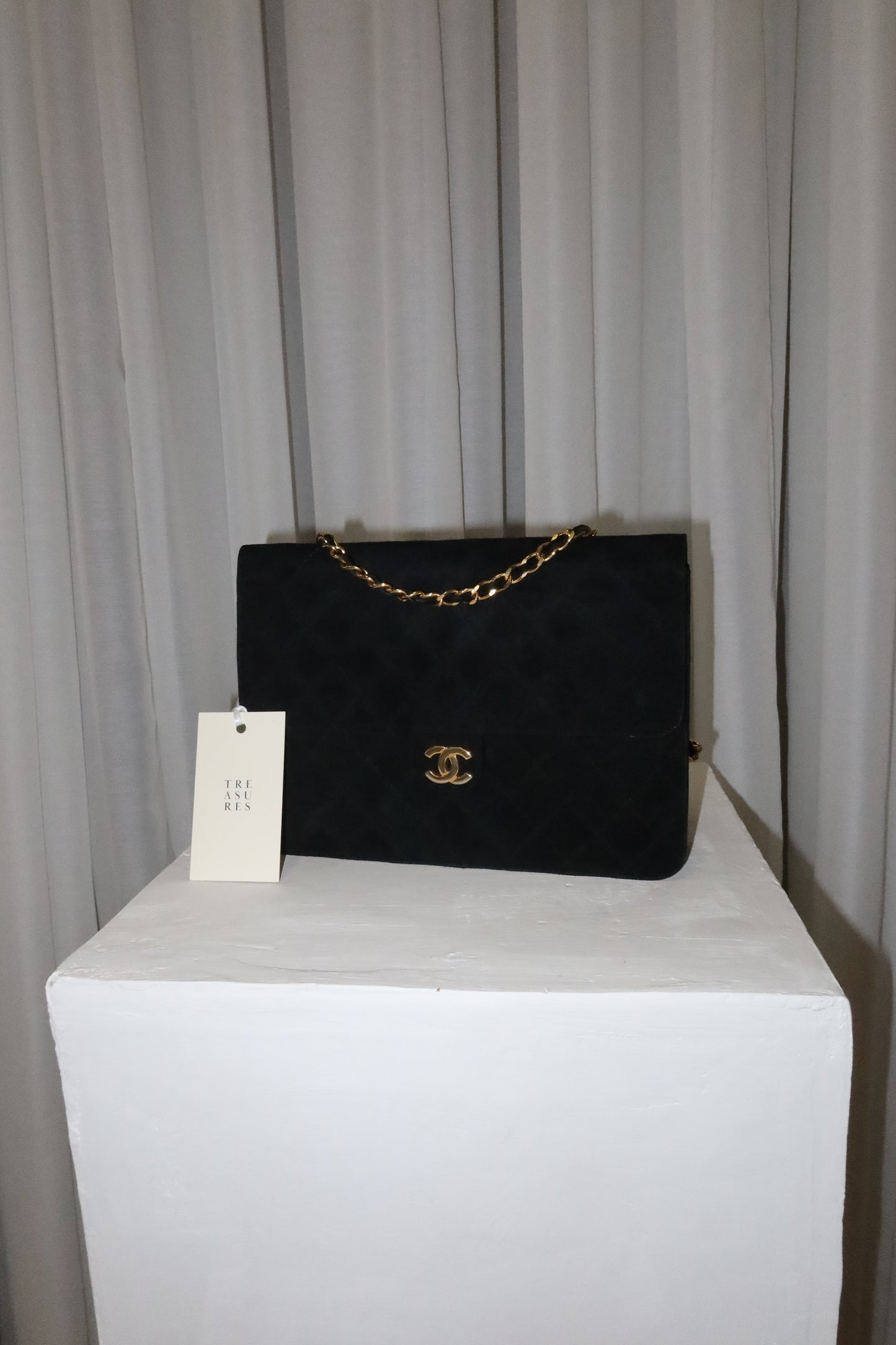 CHANEL SUEDE BLACK FLAP BAG