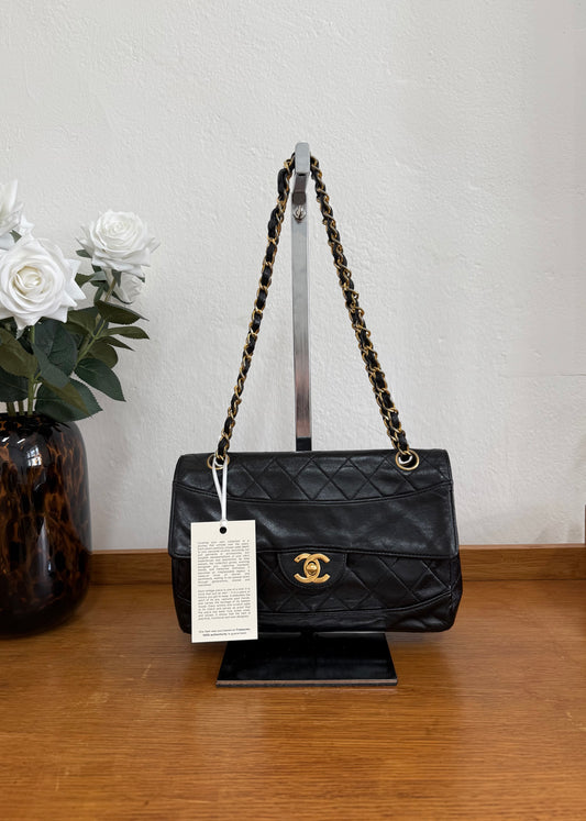 CHANEL TWIST LOCK CLASSIC FLAP BAG