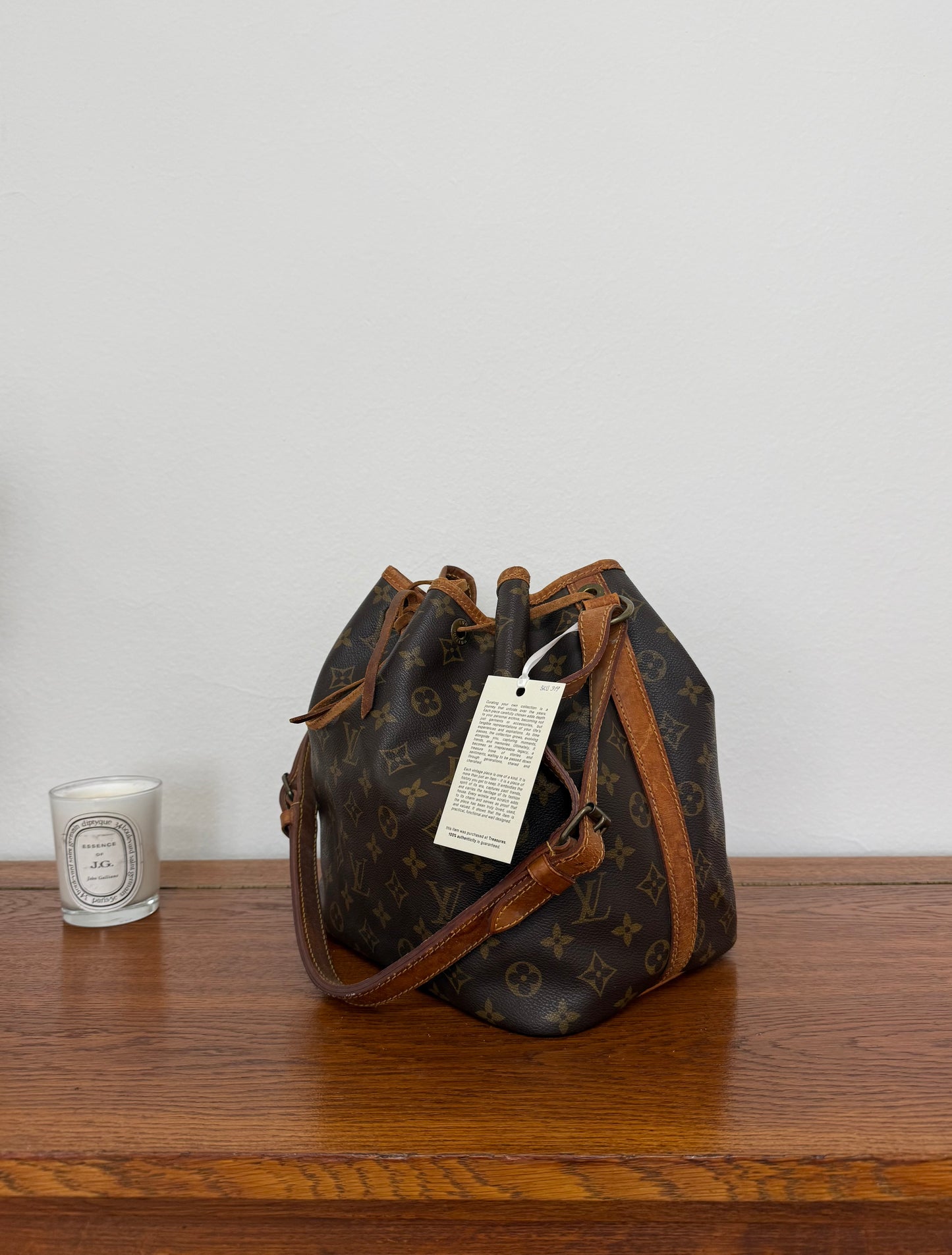 LV PETIT NOÉ MONOGRAM BUCKET BAG 319