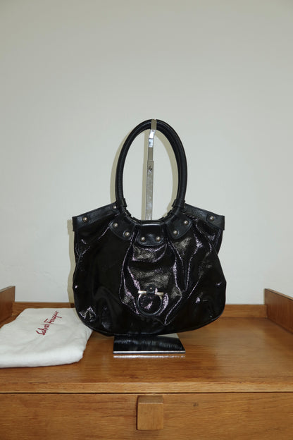 FERRAGAMO NAPLAK SHOULDER BAG