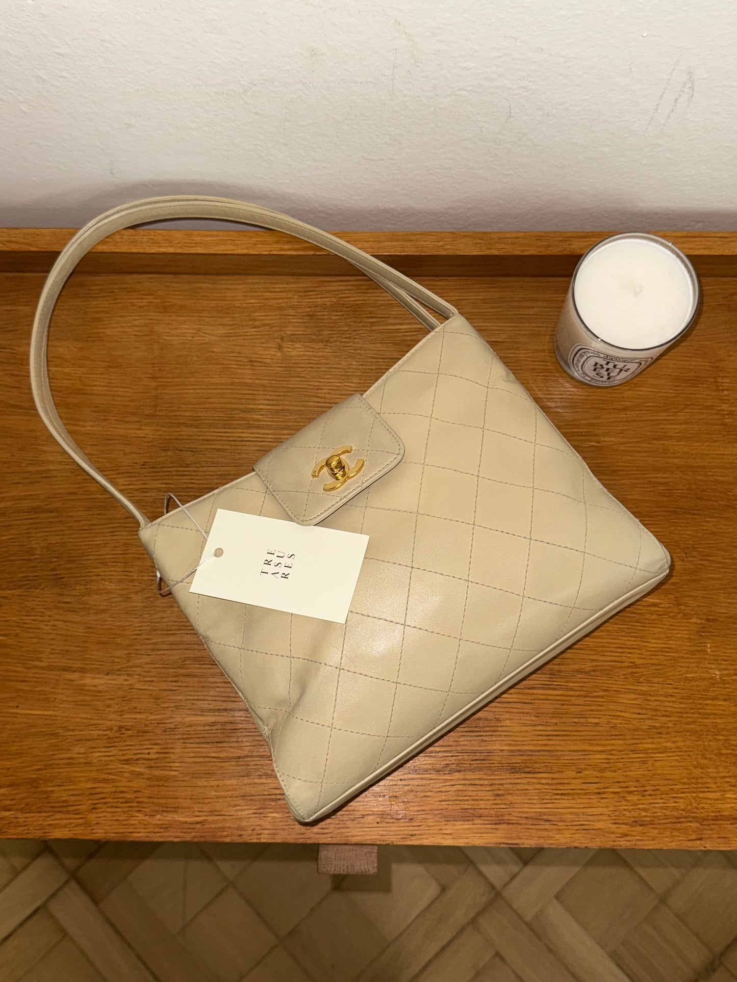 CHANEL KELLY SHOULDER BAG