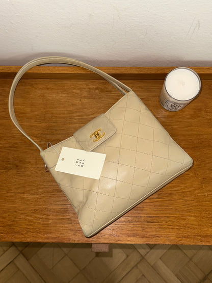 CHANEL KELLY SHOULDER BAG