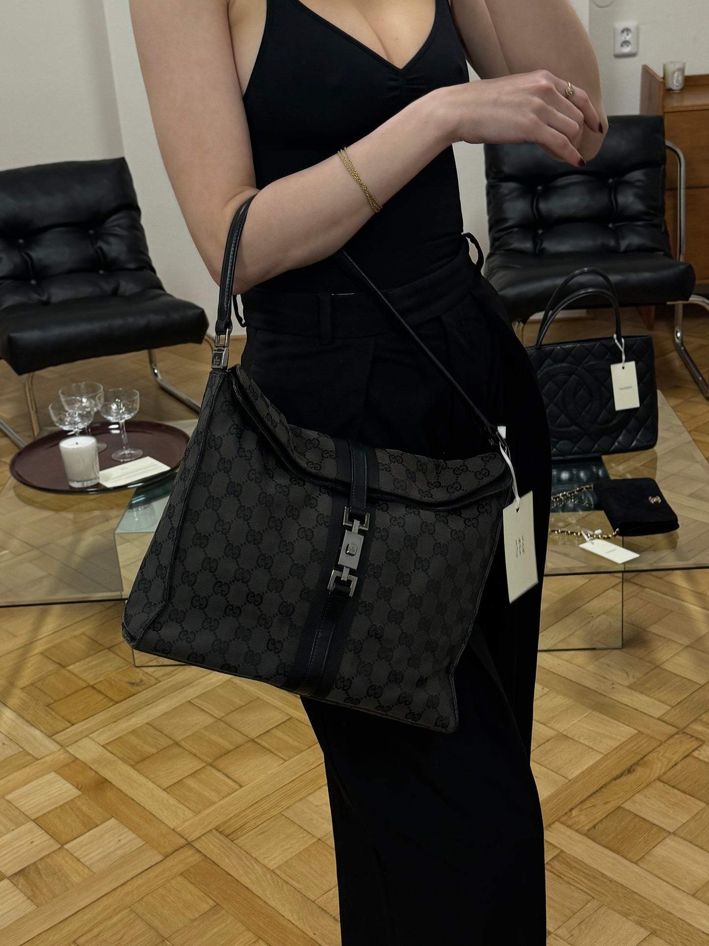 GUCCI JACKIE SHOULDER BAG BLACK GG MONOGRAM