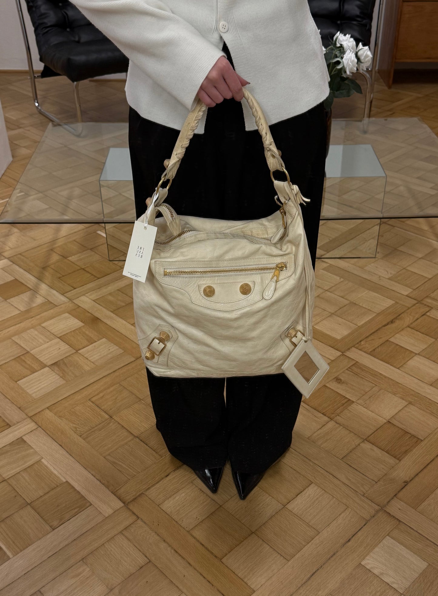 BALENCIAGA DAY “HOBO CITY” BAG BUTTER YELLOW