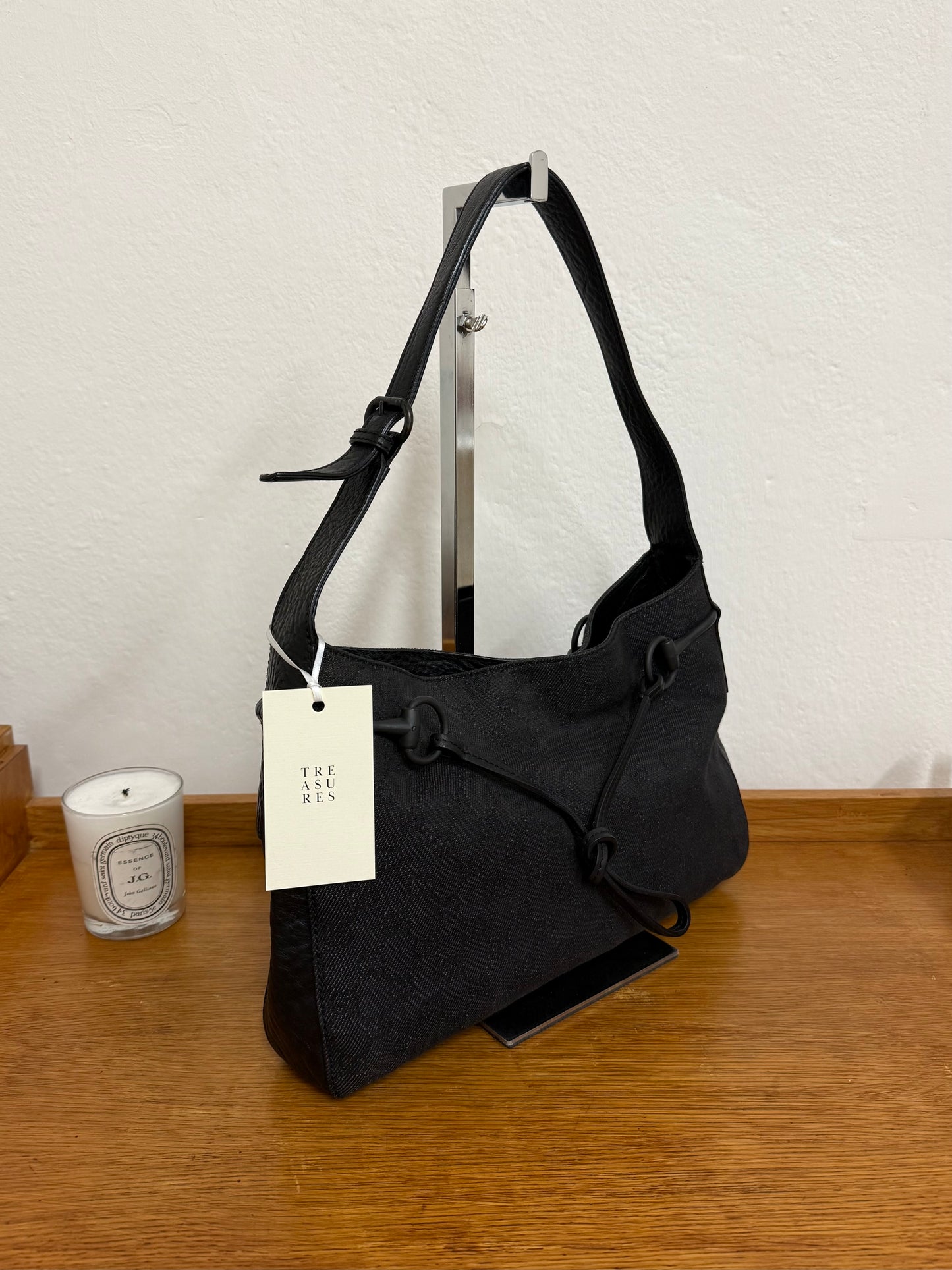 GUCCI GG MONOGRAM HORSEBIT SHOULDER BAG