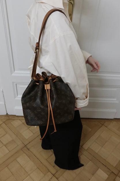 LV PETIT NOÉ MONOGRAM