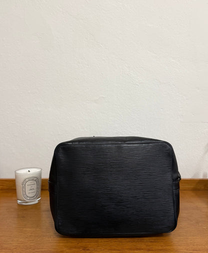 LV EPI PETIT NOÉ BLACK BUCKET BAG