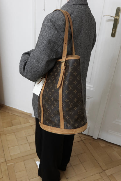 LV BUCKET GM MONOGRAM BAG