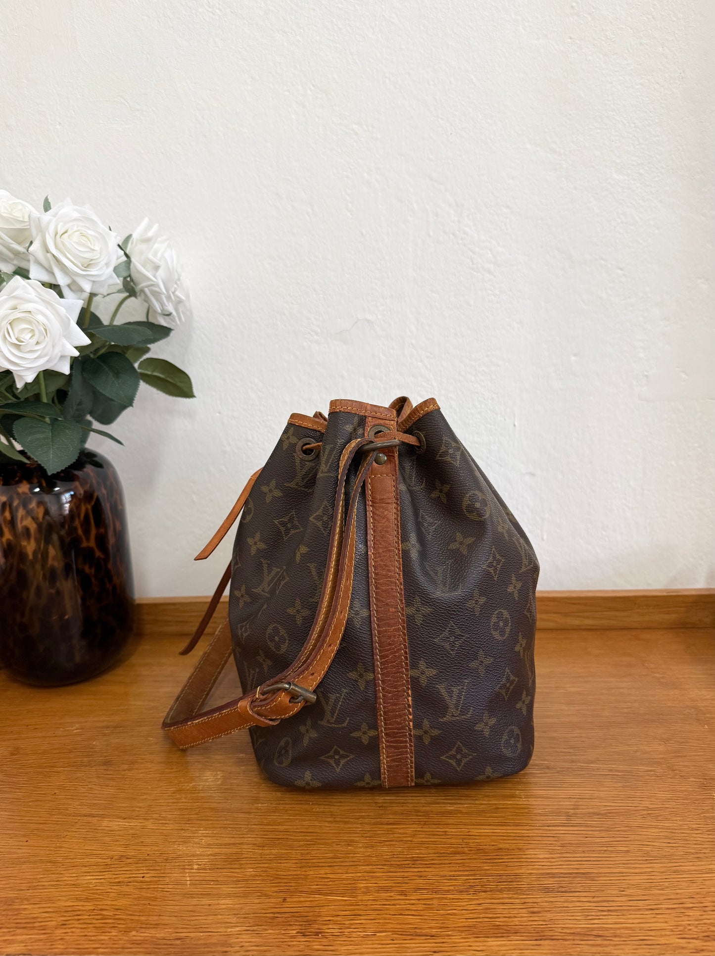LV PETIT NOÉ MONOGRAM