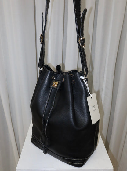 CELINE TRIOMPHE BUCKET BAG BLACK