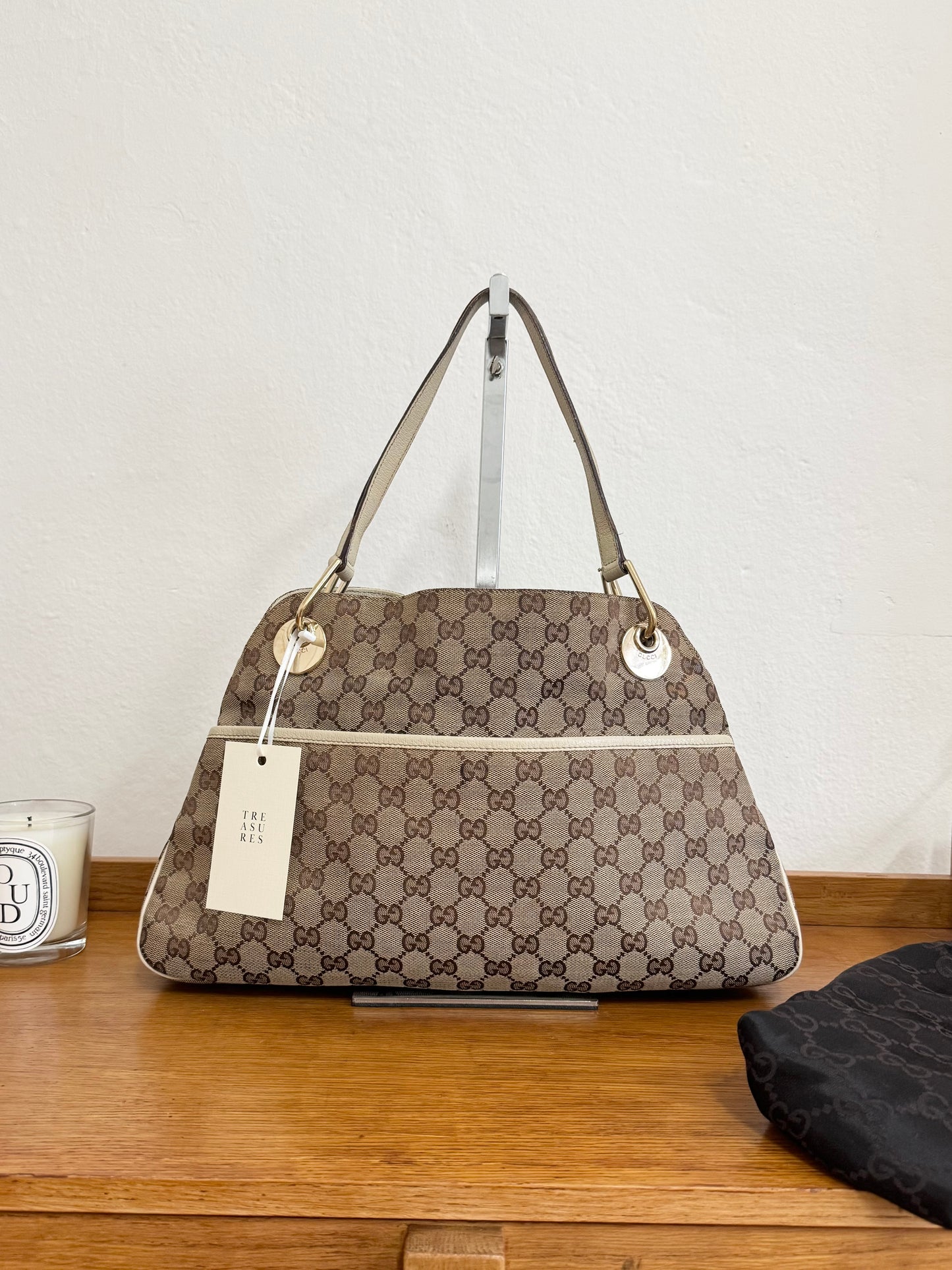 GUCCI GG MONOGRAM SHOULDER BAG